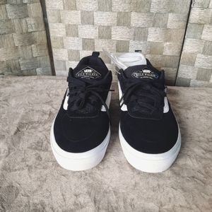 New VANS Kyle Walker Pro Skateboarding, Suede Black/White Low; Men's size: 9